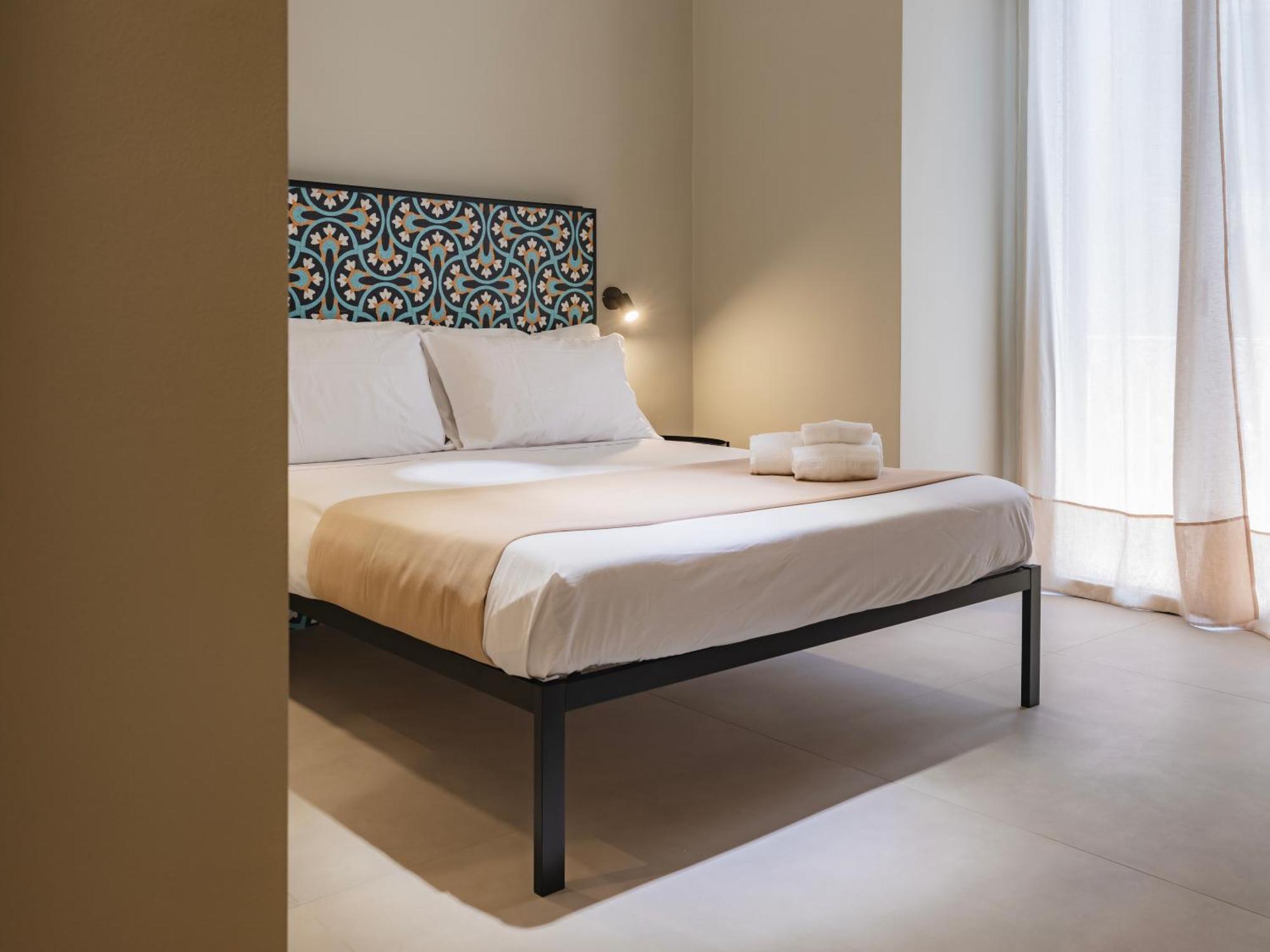 Almica24 Hotel Бари Екстериор снимка