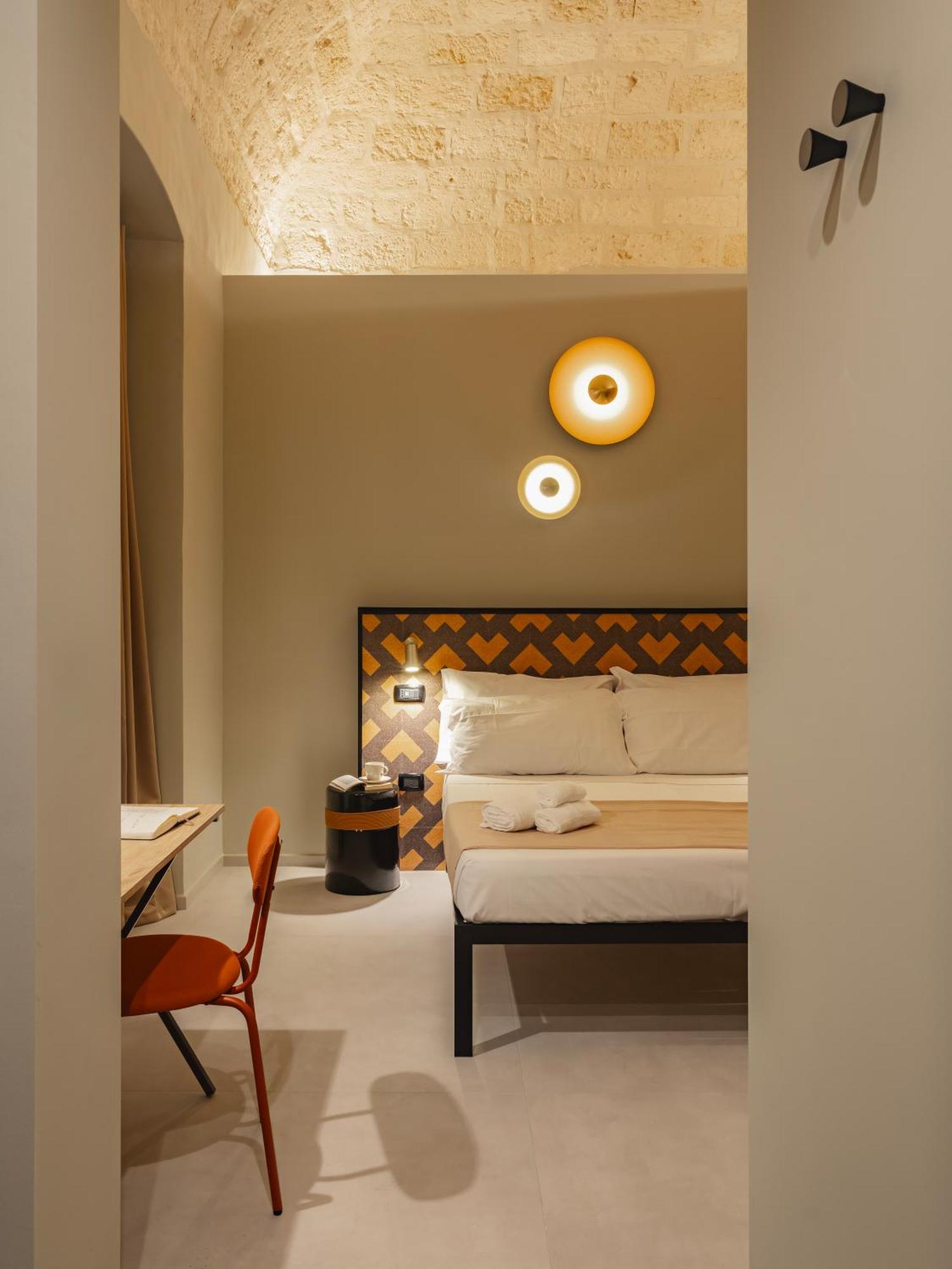 Almica24 Hotel Бари Екстериор снимка