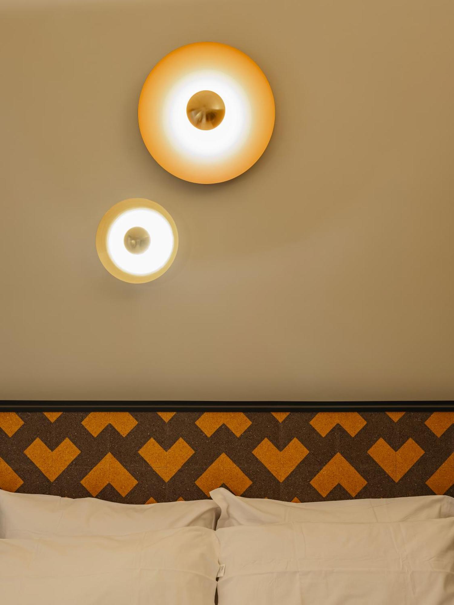 Almica24 Hotel Бари Екстериор снимка