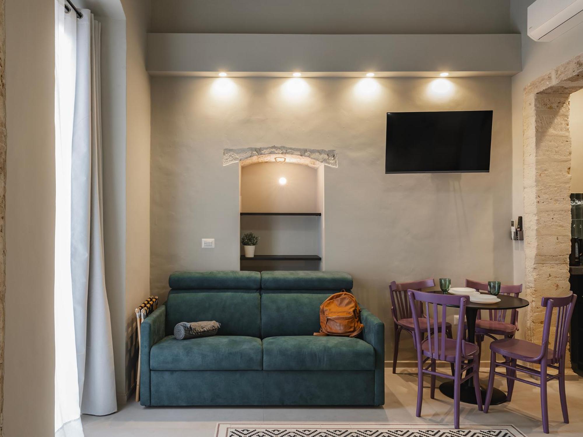 Almica24 Hotel Бари Екстериор снимка