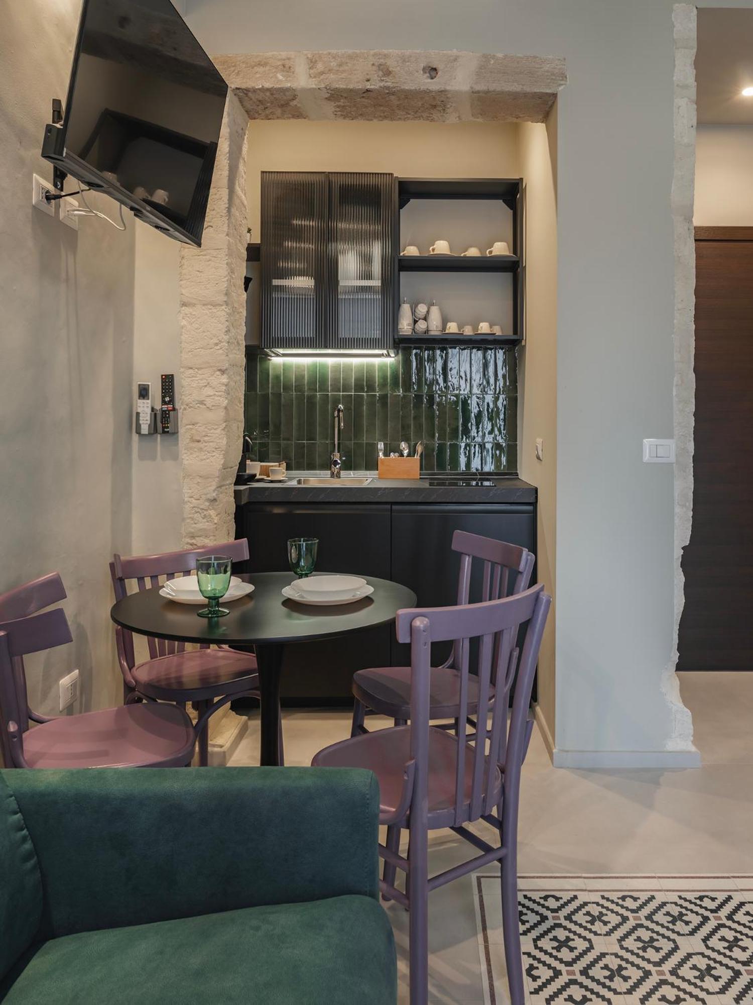 Almica24 Hotel Бари Екстериор снимка